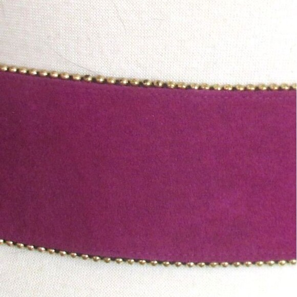 DESIGNER ANNE KLEIN PURPLE SUEDED GOLD TRIM LARGE BUCKLE 2 1/2\